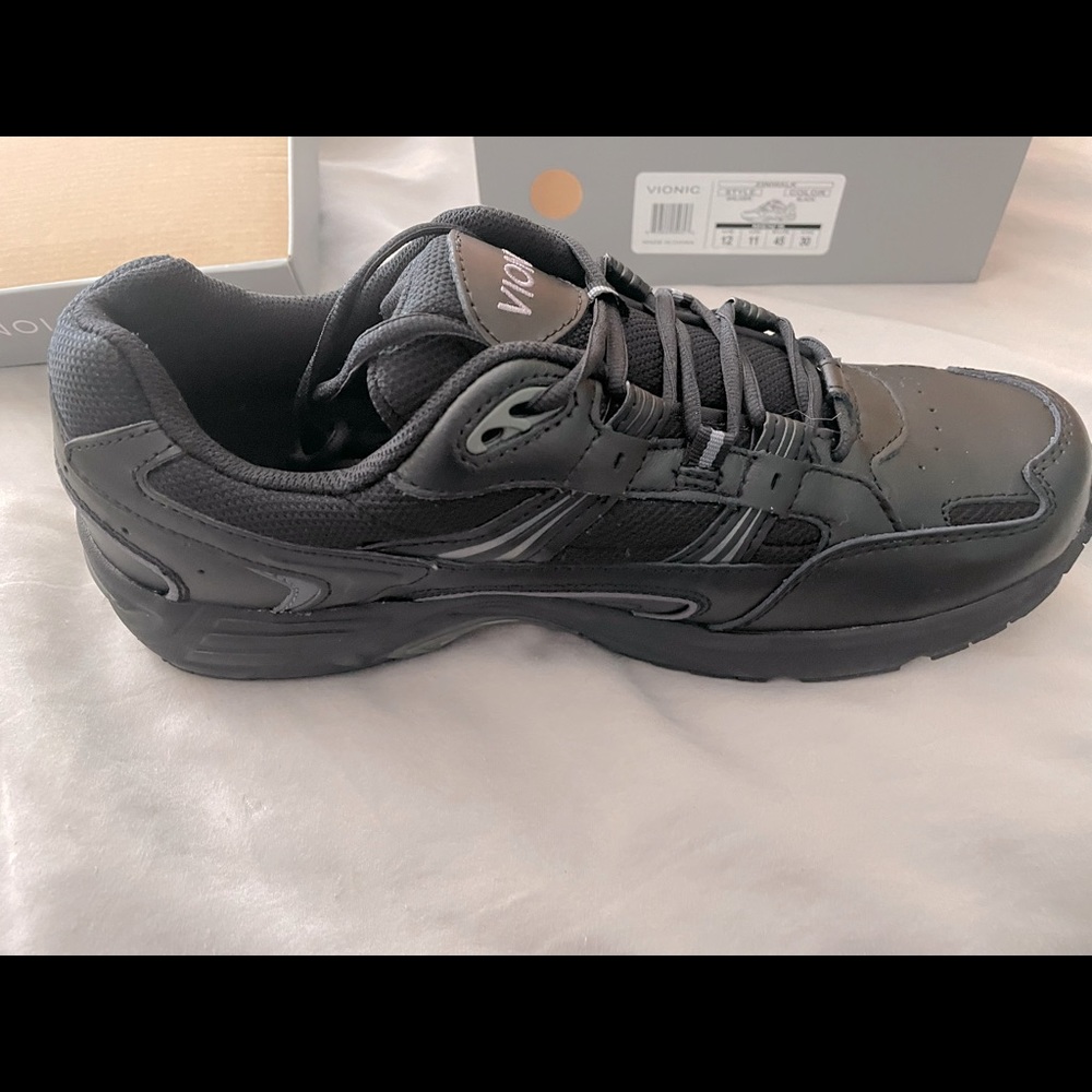 Mens Vionic walking shoes brand new black never worn .